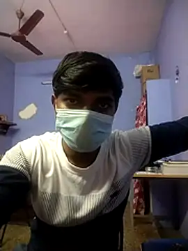 Tamilandteluguboy14 online show from 12/18/25, 10:54