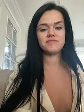 English-Chloe96 online show from 01/03/25, 02:30