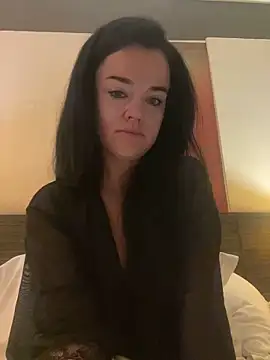 English-Chloe96 online show from 10/22/25, 03:40