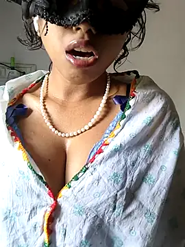 sandy naughty online show from 11/21/25, 08:24