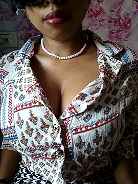 Snapshot of sandy_naughty chatting on 04/29/26, 08:51 sandy naughty online show from 04/29/26, 08:51