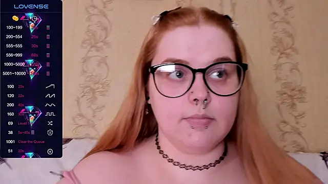 Snapshot of Crow_Diam0nd chatting on 02/18/26, 12:23 Crow Diam0nd online show from 02/18/26, 12:23