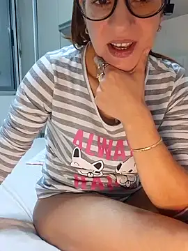Snapshot of Sofia_loren69 chatting on 09/28/25, 07:19 Sofia loren69 online show from 09/28/25, 07:19