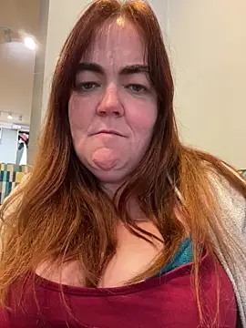 curvy-milf-abbie online show from 12/05/25, 01:20