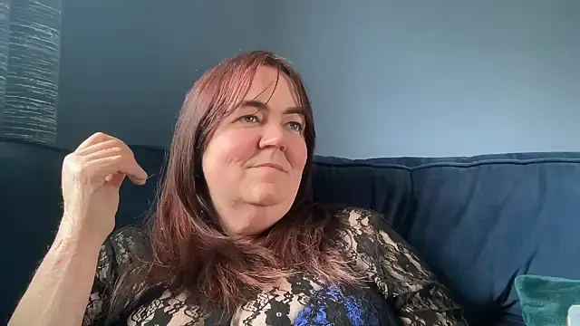 Snapshot of curvy-milf-abbie chatting on 05/16/26, 12:26 curvy-milf-abbie online show from 05/16/26, 12:26