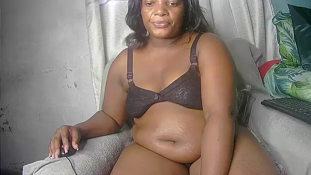 Snapshot of Sexyebonyxxx87 chatting on 02/11/25, 12:27 Sexyebonyxxx87 online show from 02/11/25, 12:27