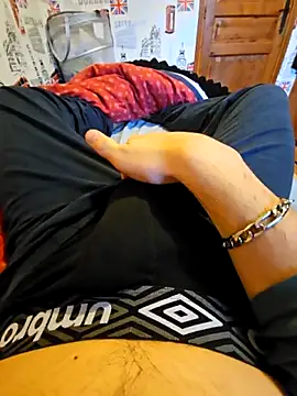 Azerty0911 online show from 11/28/25, 08:17