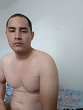 Snapshot of Mateo2803 chatting on 07/16/26, 07:20 Mateo2803 online show from 07/16/26, 07:20
