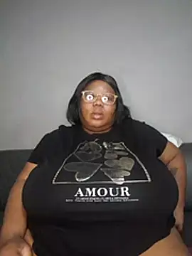 DAIRYBELLELIZxx online show from 07/14/26, 08:03