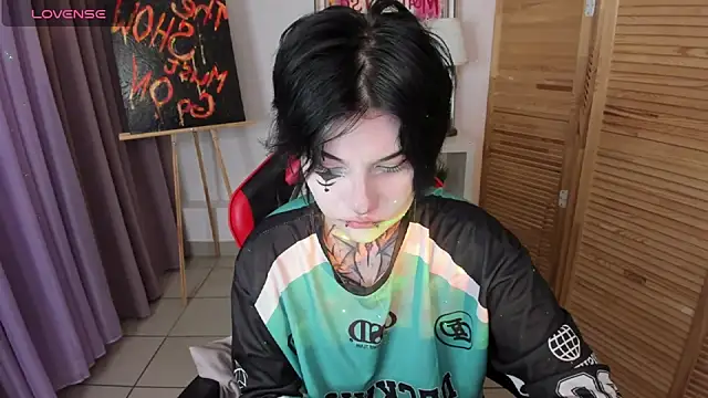 mekurisu online show from 11/08/25, 01:17