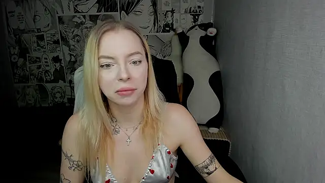 Snapshot of Martha_Cameron chatting on 12/02/24, 02:53 Martha Cameron online show from 12/02/24, 02:53