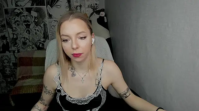 Snapshot of Martha_Cameron chatting on 01/23/25, 09:07 Martha Cameron online show from 01/23/25, 09:07