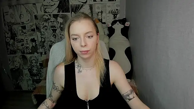 Snapshot of Martha_Cameron chatting on 02/04/25, 03:00 Martha Cameron online show from 02/04/25, 03:00