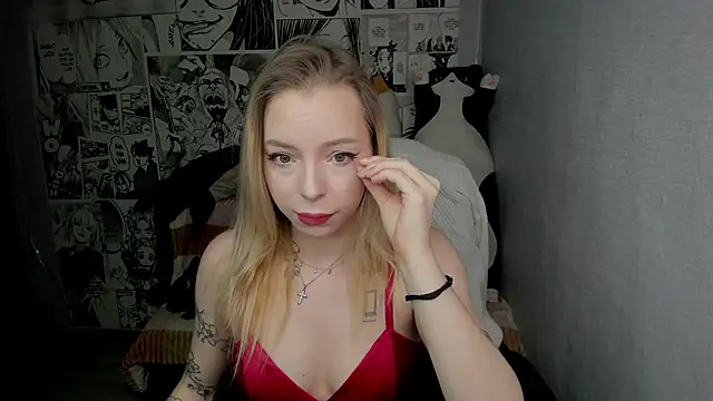 Snapshot of Martha_Cameron chatting on 02/11/25, 10:18 Martha Cameron online show from 02/11/25, 10:18