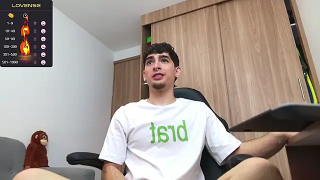 zenn rush1 online show from 12/18/24, 12:07