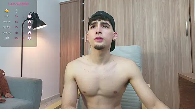 zenn rush1 online show from 03/01/25, 01:51