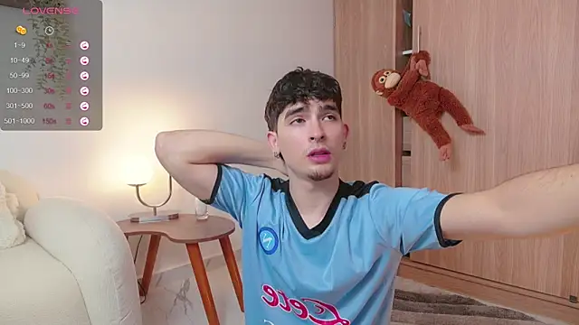 zenn rush1 online show from 03/14/25, 01:13