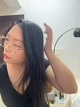 Snapshot of wt0314 chatting on 06/04/26, 02:39 wt0314 online show from 06/04/26, 02:39
