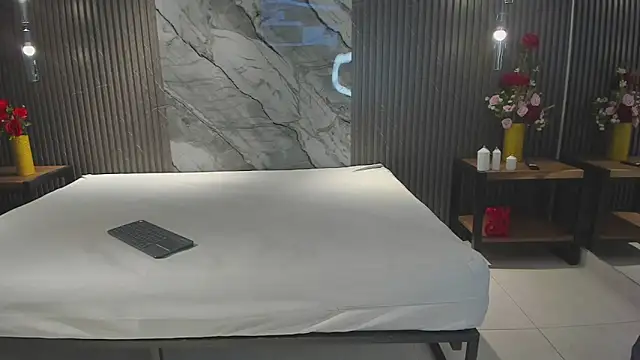 julietha taylor online show from 03/12/26, 01:12