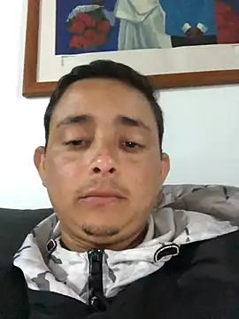 isacalejandroo online show from 01/26/25, 02:03