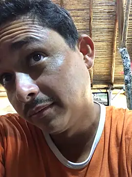 isacalejandroo online show from 03/17/25, 08:40