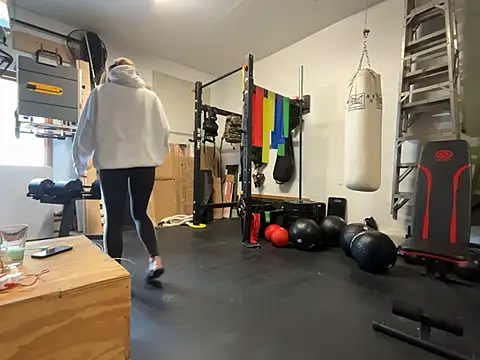 Snapshot of MissSwitch chatting on 01/02/25, 06:01 MissSwitch online show from 01/02/25, 06:01