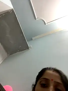 HotRiyacpl online show from 11/28/25, 03:47