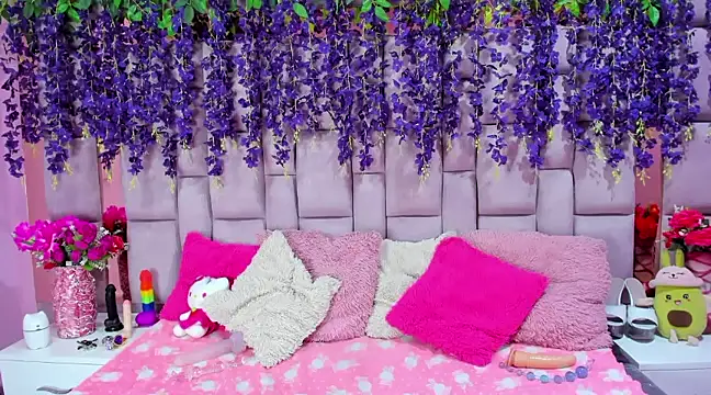 Snapshot of nathalia_pink chatting on 12/04/24, 11:13 nathalia pink online show from 12/04/24, 11:13