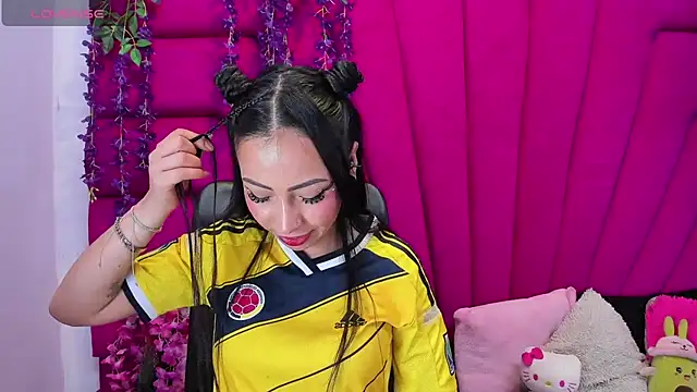 nathalia pink online show from 07/03/26, 01:39