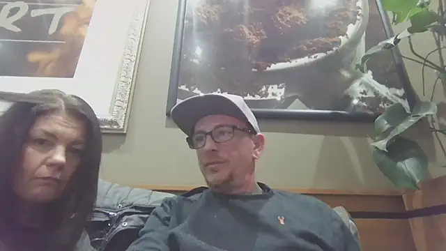 Snapshot of 420Curvybabe chatting on 12/08/24, 01:47 420Curvybabe online show from 12/08/24, 01:47