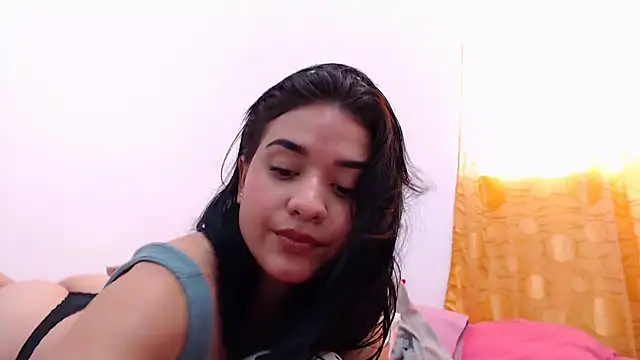 SaraBlosson online show from 01/17/25, 06:33