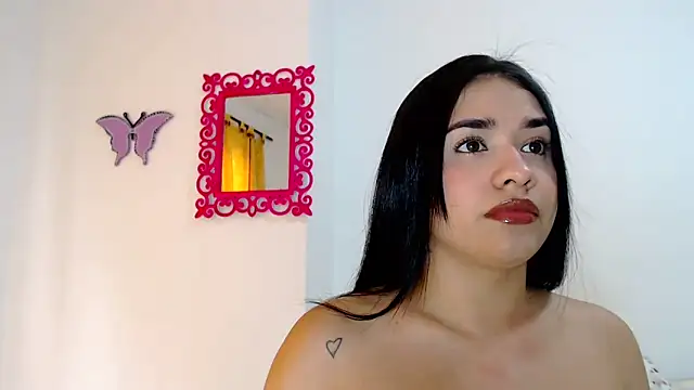 SaraBlosson online show from 03/06/25, 08:27