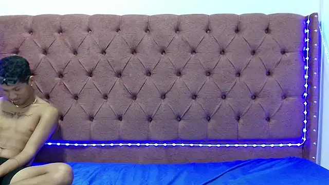 Snapshot of boys_yourparty chatting on 01/30/25, 07:48 boys yourparty online show from 01/30/25, 07:48