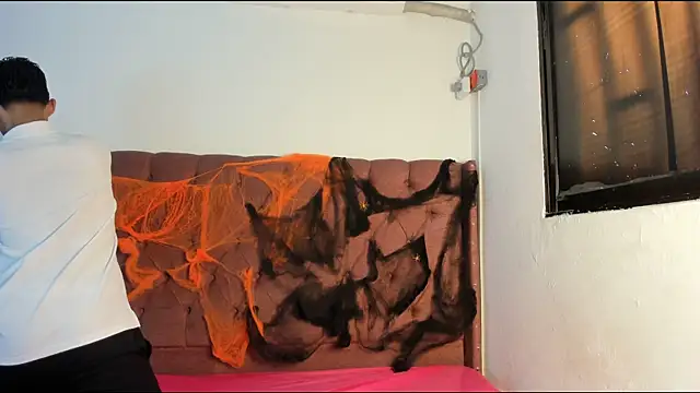 Snapshot of boys_yourparty chatting on 10/06/25, 01:08 boys yourparty online show from 10/06/25, 01:08