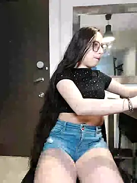 Snapshot of milena_23x chatting on 03/09/25, 05:33 milena 23x online show from 03/09/25, 05:33