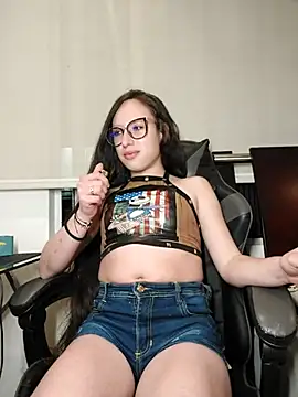 Snapshot of milena_23x chatting on 03/23/25, 03:10 milena 23x online show from 03/23/25, 03:10