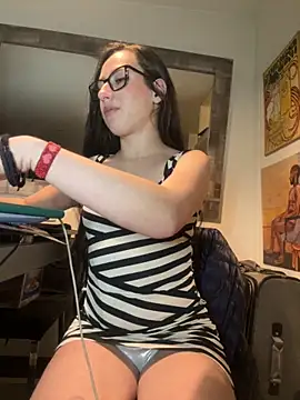 Snapshot of milena_23x chatting on 11/02/25, 07:00 milena 23x online show from 11/02/25, 07:00