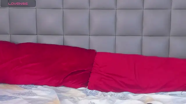 honey moonts online show from 02/15/25, 01:49