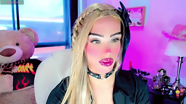 Snapshot of dollswit01 chatting on 01/20/25, 08:18 dollswit01 online show from 01/20/25, 08:18