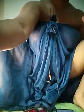 Snapshot of Sannyleon67 chatting on 12/08/24, 02:28 Sannyleon67 online show from 12/08/24, 02:28