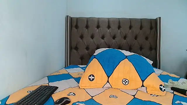 CHOCKYCHOCX2 online show from 12/03/25, 05:15