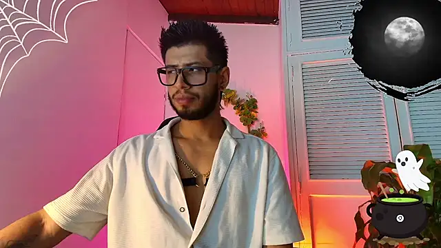 Colby brown03 online show from 10/04/25, 07:23