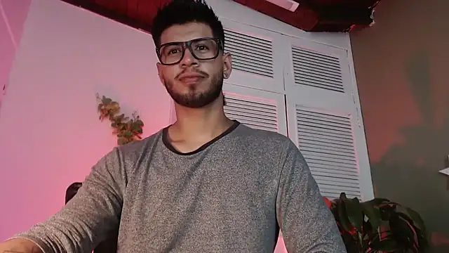 Colby brown03 online show from 10/21/25, 06:52