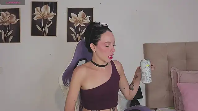 AnneGagner online show from 12/03/25, 09:02