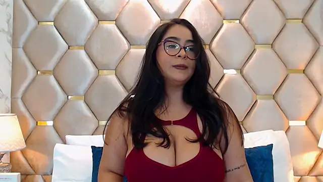 Snapshot of DevonPiers chatting on 11/13/25, 12:15 DevonPiers online show from 11/13/25, 12:15