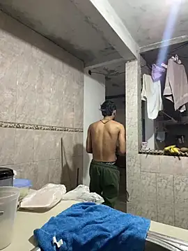 Rouuus12 online show from 02/04/26, 12:33