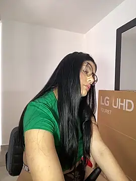 Snapshot of kimberlyhills1 chatting on 11/22/25, 08:19 kimberlyhills1 online show from 11/22/25, 08:19