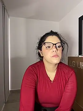 Snapshot of kimberlyhills1 chatting on 11/27/25, 06:21 kimberlyhills1 online show from 11/27/25, 06:21