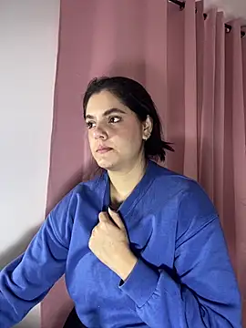 Snapshot of kimberlyhills1 chatting on 02/19/26, 04:36 kimberlyhills1 online show from 02/19/26, 04:36