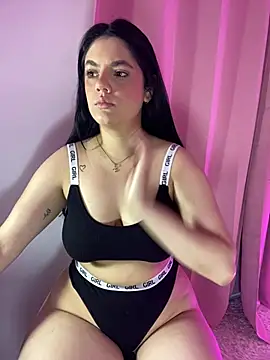 Snapshot of kimberlyhills1 chatting on 02/26/26, 04:17 kimberlyhills1 online show from 02/26/26, 04:17